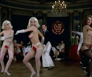 Küçük olgun sex porno bir atıştırmalık için yiyecek