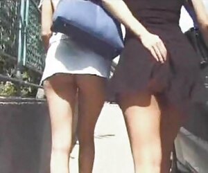 Kız, şanslı bir beyaz porno olgun porno